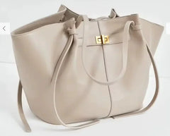 Women Large-Capacity Hand Bag | Metal Lock | Tote Bag | Shoulder Bag